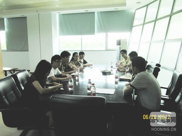 繼承優(yōu)良革命傳統(tǒng)，給建黨華誕獻(xiàn)禮